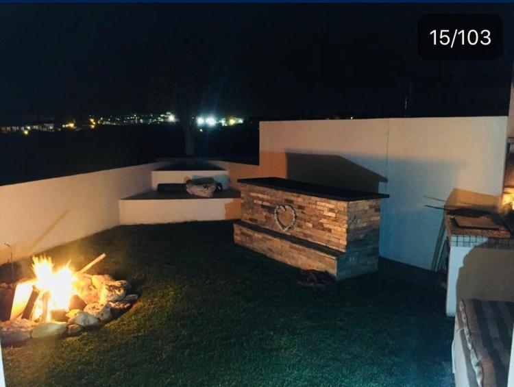 Perfect 10 - 10 To 13 Sleeper Luxury Holiday Home Breakage Deposit Of R2500 Per Weekend Lease Langebaan Zewnętrze zdjęcie
