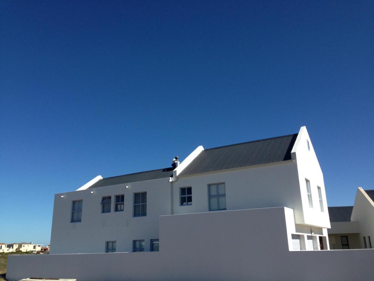 Perfect 10 - 10 To 13 Sleeper Luxury Holiday Home Breakage Deposit Of R2500 Per Weekend Lease Langebaan Zewnętrze zdjęcie