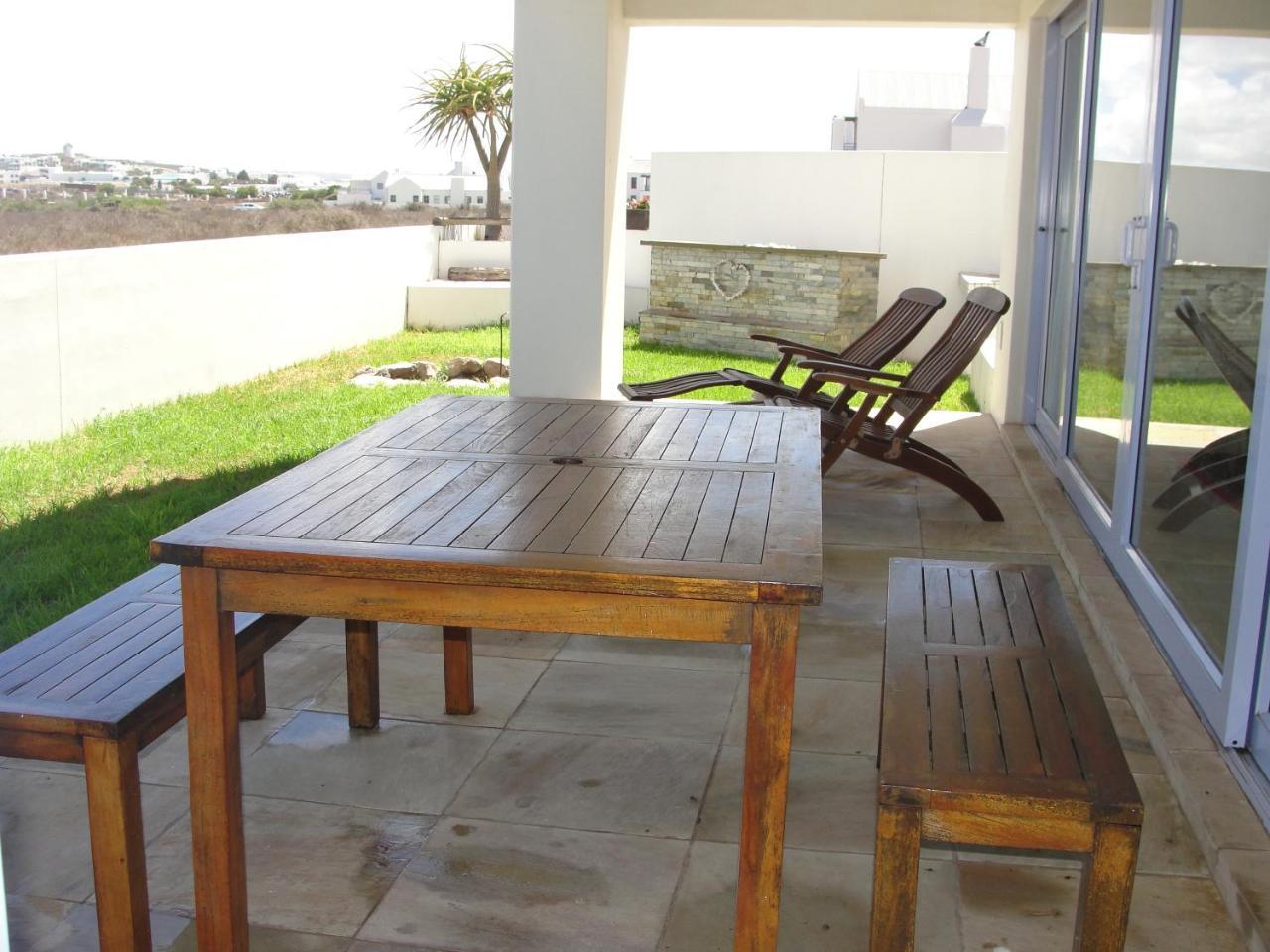 Perfect 10 - 10 To 13 Sleeper Luxury Holiday Home Breakage Deposit Of R2500 Per Weekend Lease Langebaan Zewnętrze zdjęcie