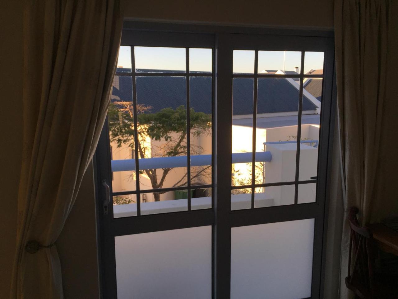 Perfect 10 - 10 To 13 Sleeper Luxury Holiday Home Breakage Deposit Of R2500 Per Weekend Lease Langebaan Zewnętrze zdjęcie