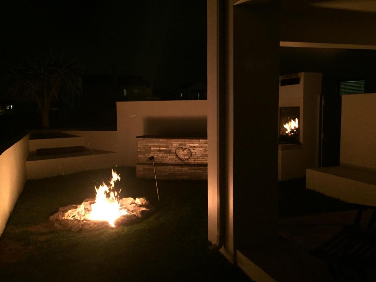 Perfect 10 - 10 To 13 Sleeper Luxury Holiday Home Breakage Deposit Of R2500 Per Weekend Lease Langebaan Zewnętrze zdjęcie