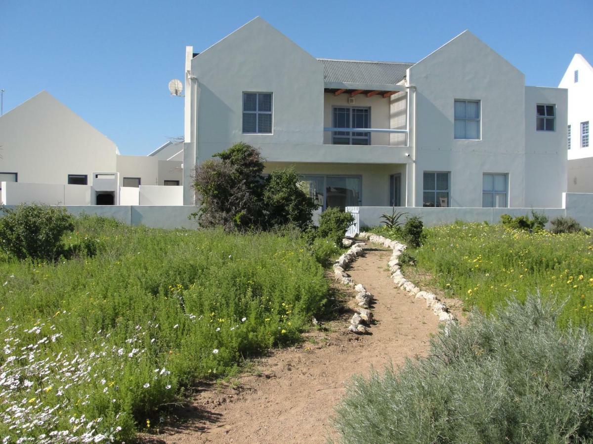 Perfect 10 - 10 To 13 Sleeper Luxury Holiday Home Breakage Deposit Of R2500 Per Weekend Lease Langebaan Zewnętrze zdjęcie