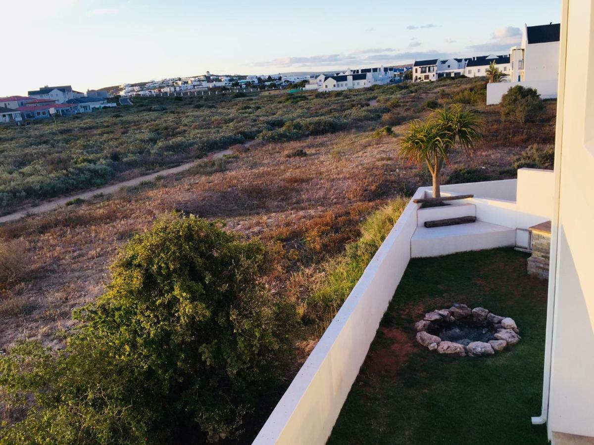Perfect 10 - 10 To 13 Sleeper Luxury Holiday Home Breakage Deposit Of R2500 Per Weekend Lease Langebaan Zewnętrze zdjęcie