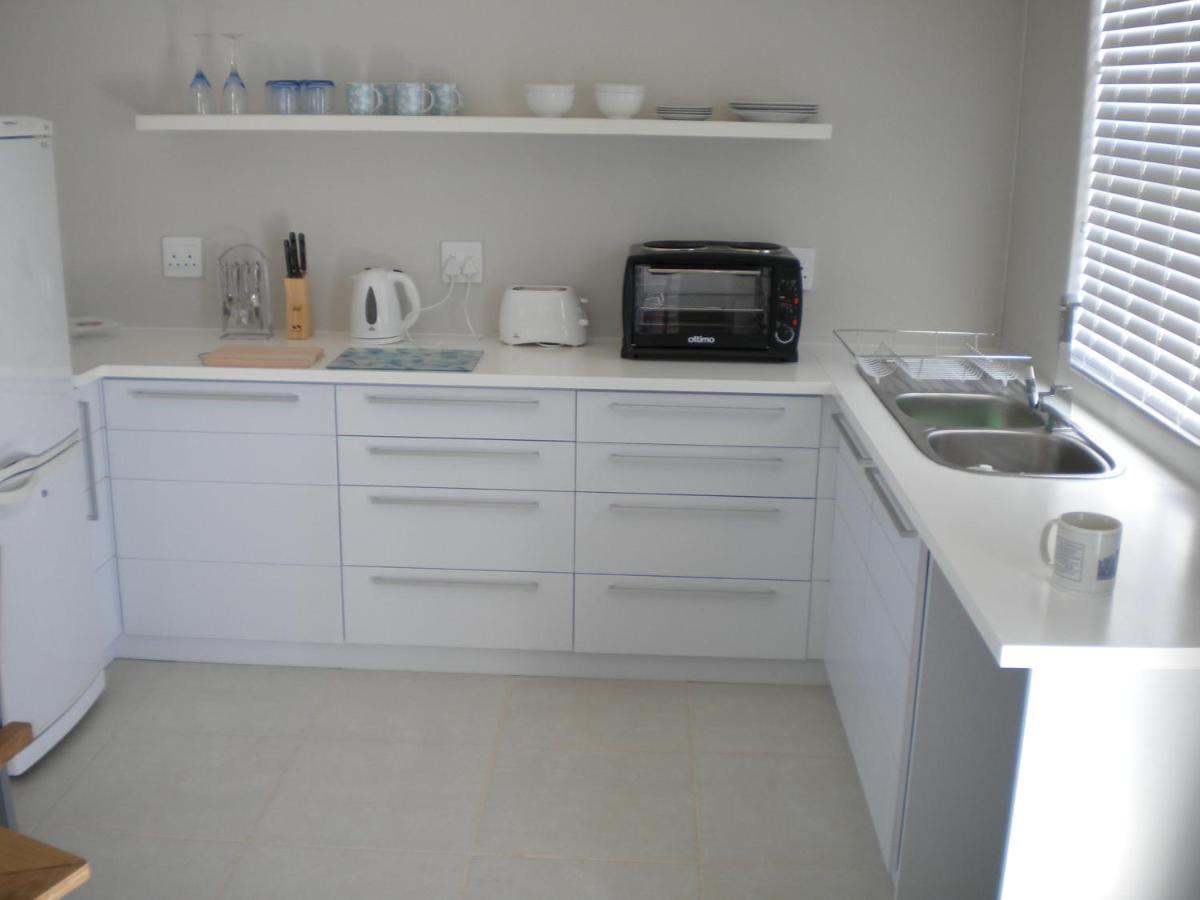 Perfect 10 - 10 To 13 Sleeper Luxury Holiday Home Breakage Deposit Of R2500 Per Weekend Lease Langebaan Zewnętrze zdjęcie